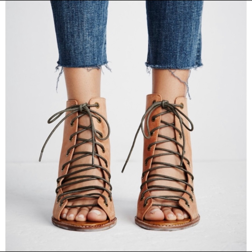 Jeffrey Campbell Minimal Lace-up Cognac Heel